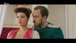 Владивосток посмотрел "Матильду" Алексея Учителя Владивосток посмотрел "Матильду" Алексея Учителя