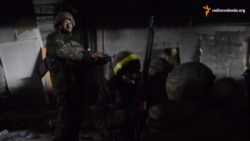 Бійці в аеропорту співають Гімн України. Відео Руслана Боровика Бійці в аеропорту співають Гімн України. Відео Руслана Боровика