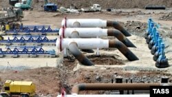 Нафтовий термінал у Козьміно, Росія, фото ілюстративне