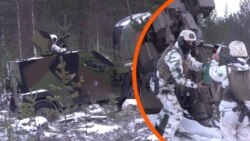 «Блискавичний удар»: як військові НАТО тренуються відбивати напад Росії (відео) «Блискавичний удар»: як військові НАТО тренуються відбивати напад Росії (відео)