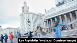 Акция противников фан-зоны у МГУ. Фото Льва Арпишкина для телеканала "Дождь"