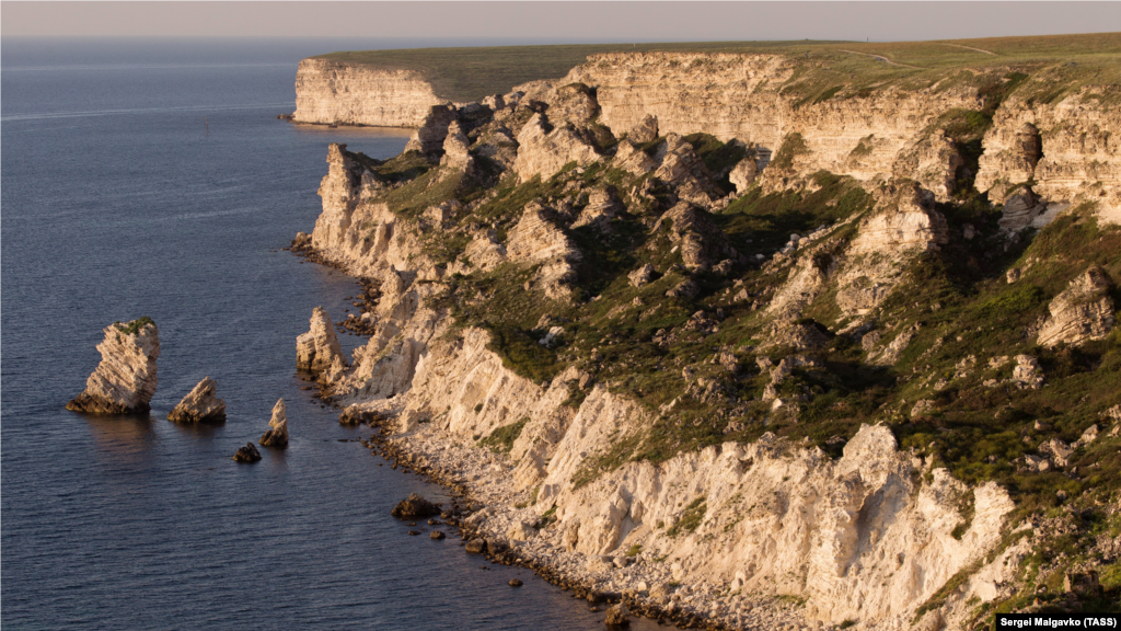 Джангульское оползневое побережье на территории национального природного парка «Тарханкутский» в Черноморском районе