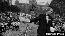 Фото из альбома Йозефа Куделки "Вторжение-68"