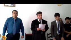 Хушҳолии маҳкумон дар поёни мурофиаи парвандаи қатли Бурҳониддин (ВИДЕО) Хушҳолии маҳкумон дар поёни мурофиаи парвандаи қатли Бурҳониддин (ВИДЕО)