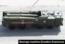Пускова установка «Іскандер» на параді в Москві в 2015 році