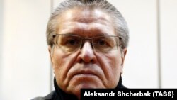 Former Russian Economy Minister Aleksei Ulyukayev in court on November 27.