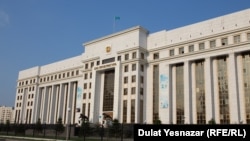 Бинои Додситонии кулли Қазоқистон