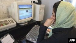 Many Iranians have complained of disruptions to Gmail and other "foreign" e-mail services in recent months.
