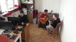 Отец-одиночка? Как воспитать троих сыновей в самарской глубинке Отец-одиночка? Как воспитать троих сыновей в самарской глубинке