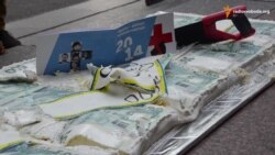 Пацієнтські організації пропонують чиновникам Мінохорони здоров'я «пилити» торт замість державних коштів Пацієнтські організації пропонують чиновникам Мінохорони здоров'я «пилити» торт замість державних коштів