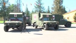 США передали Збройним силам України 5 сучасних медичних реанімобілів (відео) США передали Збройним силам України 5 сучасних медичних реанімобілів (відео)