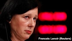 Віцепрезидентка Європейської комісії Вера Йоурова зазначила, що для продовження реформ потрібно змінити судові структури