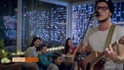Песни «майданщиков и националистов» в Крыму (видео) Песни «майданщиков и националистов» в Крыму (видео)