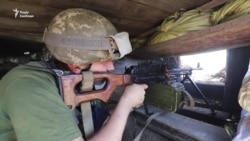 Спалені хати, ворожий снайпер і бої у звільненому Південному (відео) Спалені хати, ворожий снайпер і бої у звільненому Південному (відео)