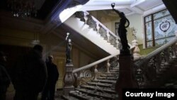 სასტუმრო "ბრისტოლის" ჰოლი