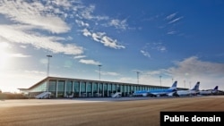 Аэропорт в городе Ольборг на севере Дании, где также размещается авиабаза военно-воздушных сил страны, вечером 24 сентября закрыли после появления нескольких беспилотников.