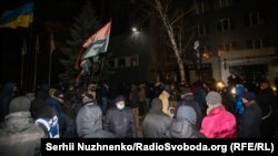 Акція під телеканалом «Наш», Київ, 6 лютого 2021 року