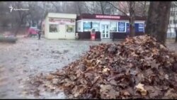 Ливень в Симферополе (видео) Ливень в Симферополе (видео)