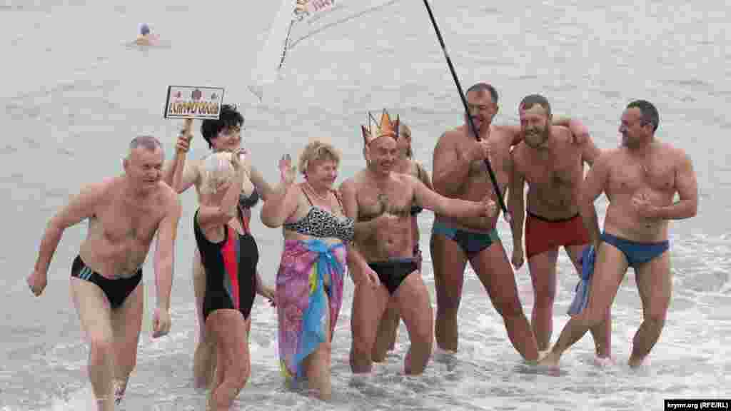 Январь 2018 года. Шестой крымский заплыв «моржей» в Феодосии