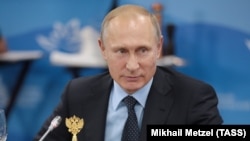 Президент Росії Володимир Путін запропонував розмістити миротворчі сили ООН у зоні конфлікту на Донбасі, але чи життєздатна ця ідея і чи може вона допомогти подолати конфлікт?