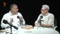 Что осталось в учебниках от Маяковского Что осталось в учебниках от Маяковского