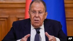 В ISW зазначають, що Кремль продовжує категорично відкидати гарантії безпеки для України, які підтримують США, і викриває свої незмінні цілі захоплення контролю над усією Україною