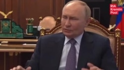 Путин “с зеленой папкой” встретил главу Хакассии Путин “с зеленой папкой” встретил главу Хакассии