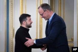 Президент України Володимир Зеленський і голова Християнсько-демократичної партії Німеччини (ХДС) Фрідріх Мерц під час зустрічі в Києві. 9 грудня 2024 року