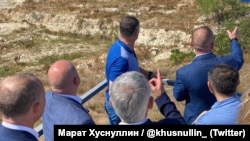 Вице-премьер России Марат Хуснуллин проверяет очистные сооружения в Севастополе, 27 июля 2020 год