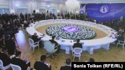 Під час саміту прикаспійських держав, Актау, 12 серпня 2018 року