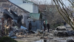 Масована атака дронів на Дніпро: є загиблі (відео) Масована атака дронів на Дніпро: є загиблі (відео)