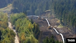 Работы на «Сахалине-2» продолжаются, кроме тех, что были остановлены в конце лета на наземных участках прокладки трубопровода