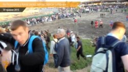 На Осокорках у Києві знову знесли паркан забудови На Осокорках у Києві знову знесли паркан забудови