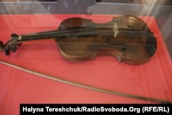 Скрипка початку XVIII століття