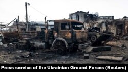 Знищена російська військова техніка у звільненому українськими військовими місті Тростянці Сумської області, 27 березня 2022 року