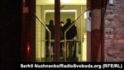 Обшуки в будинку, де розташований офіс Медведчука, Київ, 4 грудня 2019 року