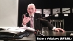 Виктор Шейнис