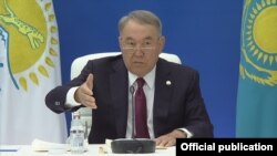 ფოტო არქივიდან. ნურსულთან ნაზარბაევი