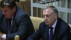Лавриновича, якого звинувачують у «конституційному перевороті», взяли під варту до листопада (відео) Лавриновича, якого звинувачують у «конституційному перевороті», взяли під варту до листопада (відео)