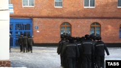 Заключенные в российской колонии