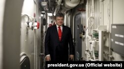 Порошенко: Ми вже давно планували провести засідання РНБО з питанням на порядку денному про реформування «Укроборонпрому»