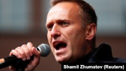 «Процес одужання, ймовірно, буде тривалим. Поки що зарано оцінювати довгострокові наслідки, які можуть виникнути у зв’язку з цим важким отруєнням», – йдеться в повідомленні