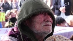 په کوټه کې د هزاره ګانو احتجاجي پرلت روان دی په کوټه کې د هزاره ګانو احتجاجي پرلت روان دی