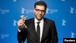 Данис Танович с наградой Берлинского кинофестиваля