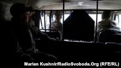 Українські військові поблизу міста Попасна, Луганська область