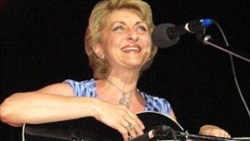 Поверх барьеров с Игорем Померанцевым. "Мой язык — древний, но не дряхлый" Поверх барьеров с Игорем Померанцевым. "Мой язык — древний, но не дряхлый"