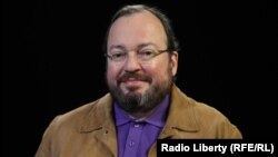 Станислав Белковский