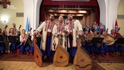 Капела бандуристів виконує пісню «Із сиром пироги» Капела бандуристів виконує пісню «Із сиром пироги»