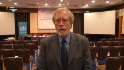 Стів Воззілак / Вакцина не викликає ВІЛ, це міф – епідеміолог з США Стів Воззілак / Вакцина не викликає ВІЛ, це міф – епідеміолог з США