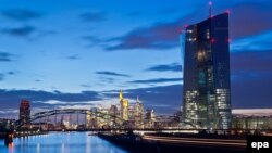 Новое здание штаб-квартиры Европейского центрального банка во Франкфурте. Переезд начнется уже в этом году